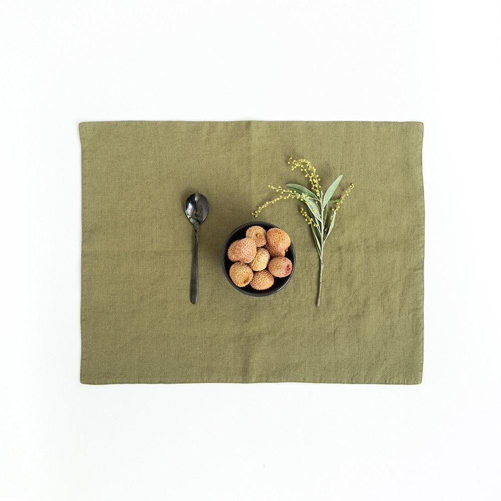 Hotelpro hotelska oprema Laneni podmetač za tanjur - martini olive - 35 x 45 ( 4 komada ) product image