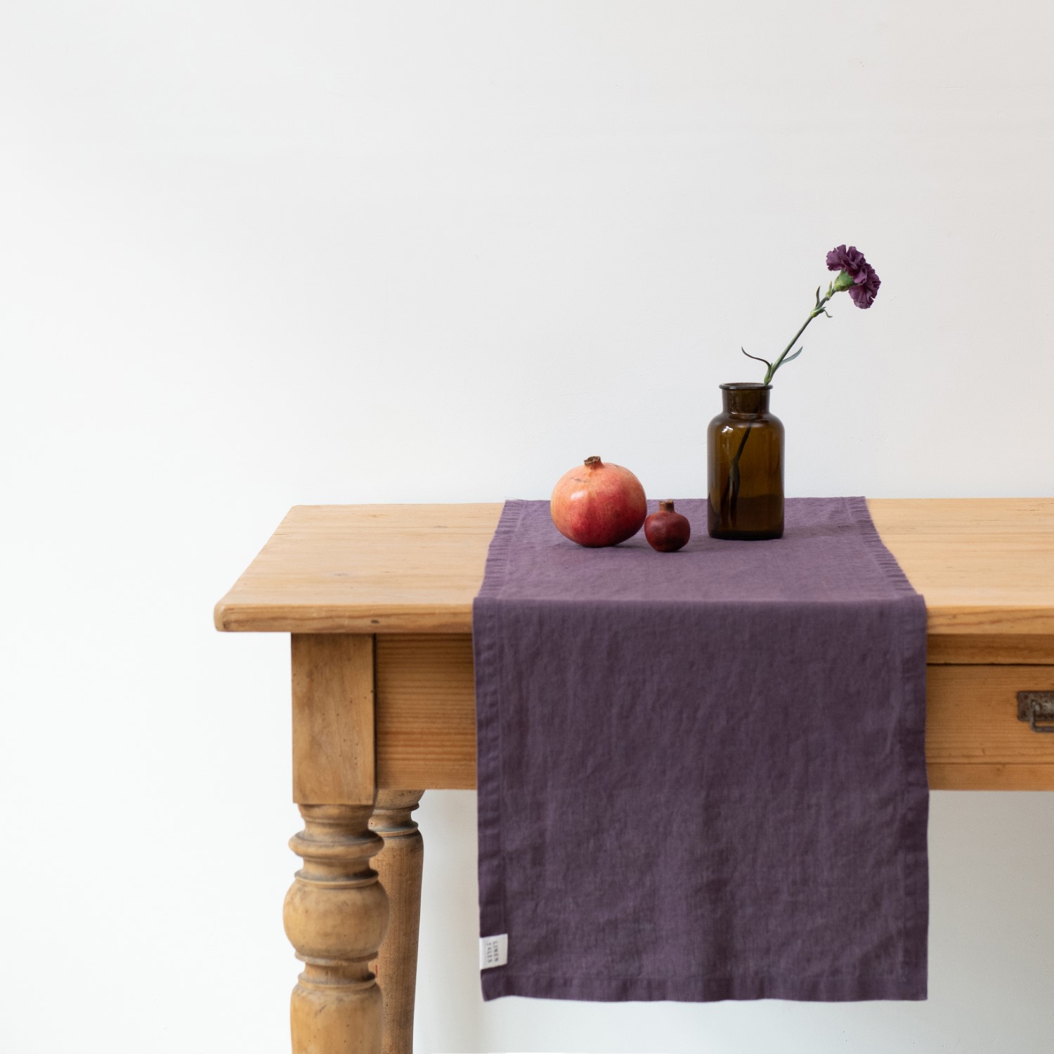 Hotelpro hotelska oprema Lanena traka za stol - montana grape - 40 x 150 product image