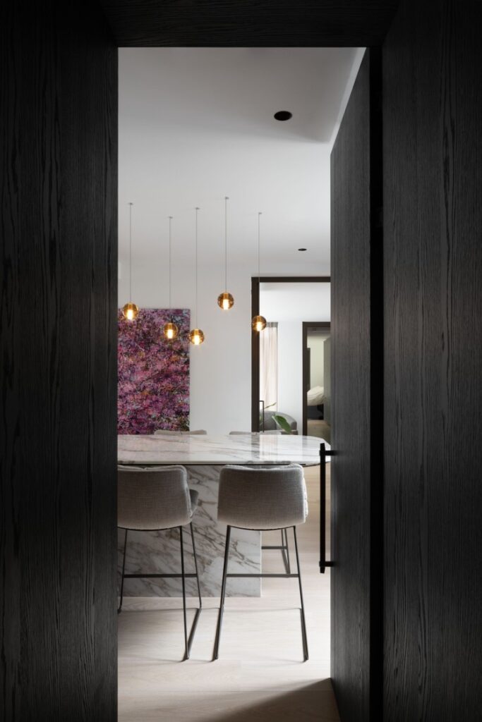tilburg villa vl arva thekenhocker kffstudio bourgeat 1 750x q90