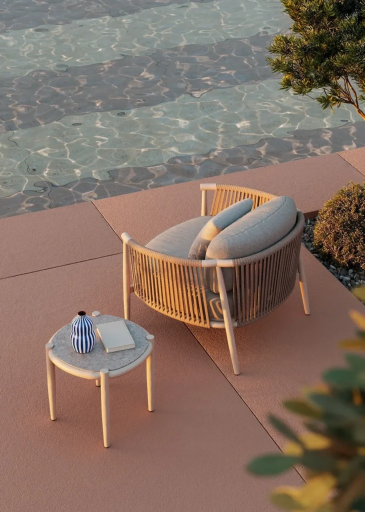 clover-white-armchair-hero-1